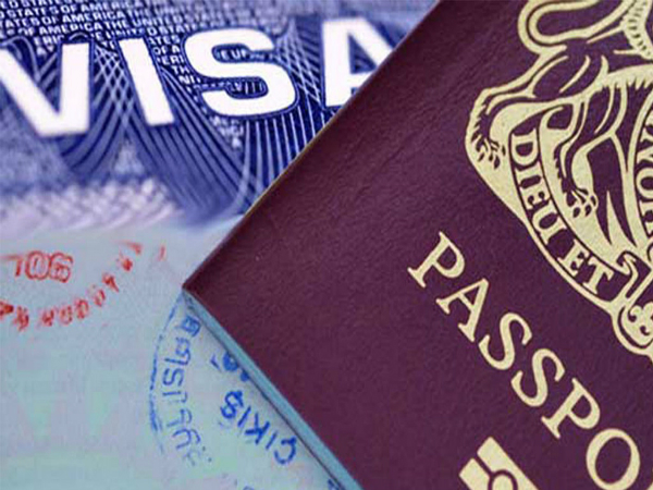 Miễn thị thực cho người Việt Nam đinh cư nước ngoài và người nước ngoài 