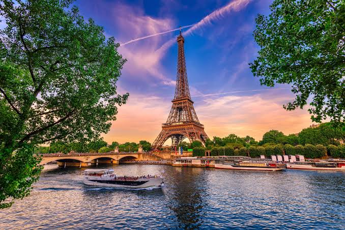 Du Lịch Paris Mùa Thu Có Gì Đẹp? Thời Điểm Lãng Mạn Nhất Trong Năm